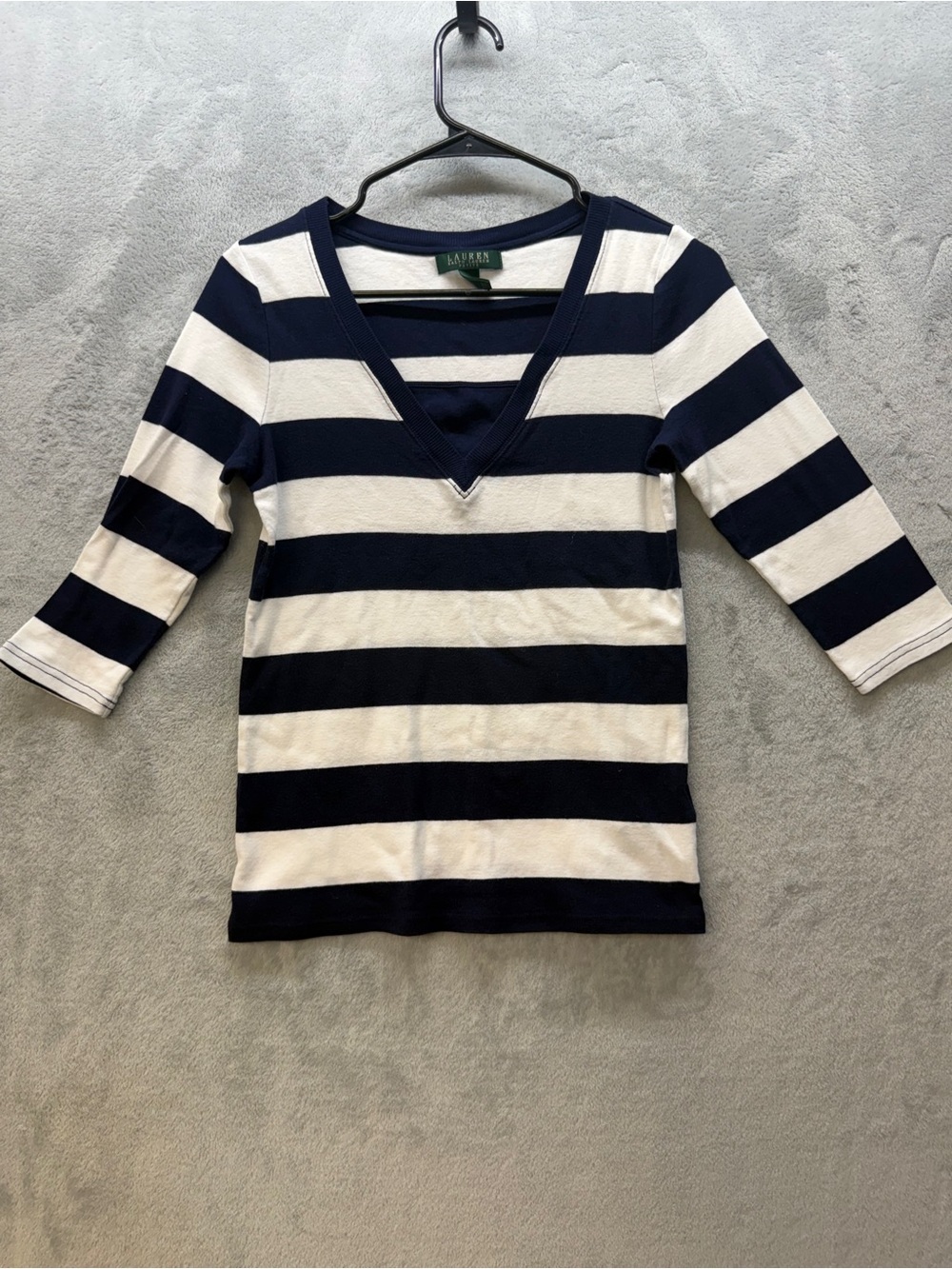 Lauren Ralph Lauren Top Navy & White Striped V-Neck  3/4 Sleeve PM